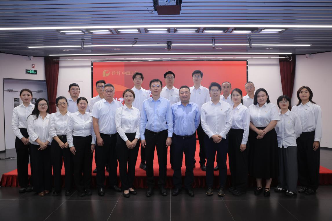 9bdb593bee394232aeb7e0cbde2706c2