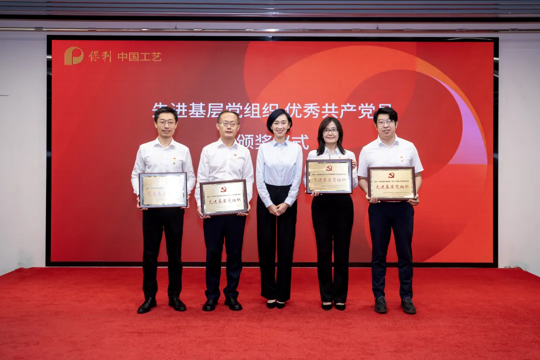 c260adaa1ed547308b8f79469a2cfff1