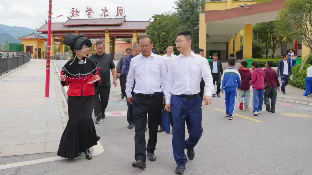 e5f2a28e203d45a3a84ec007c1b306ec