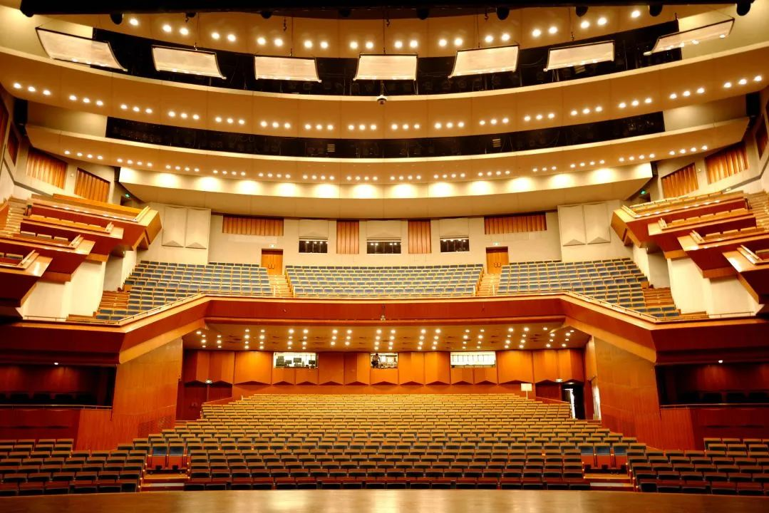 ad553f1cf76e477e875b8f7f558336ca