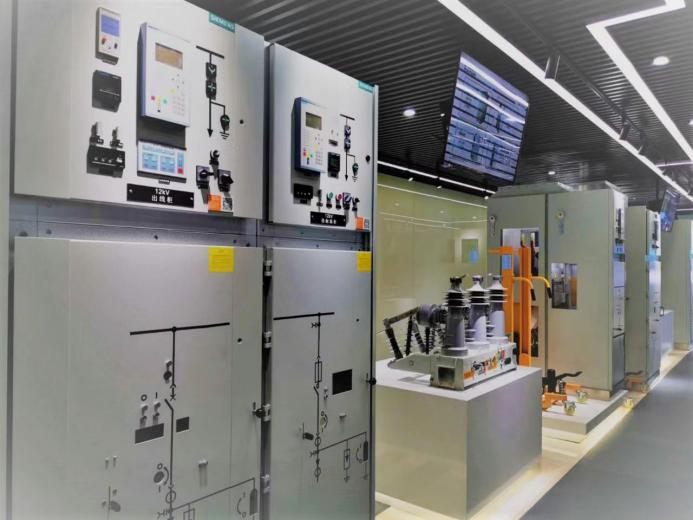 8ee1ff31834b4894875cd7b3a4776d59